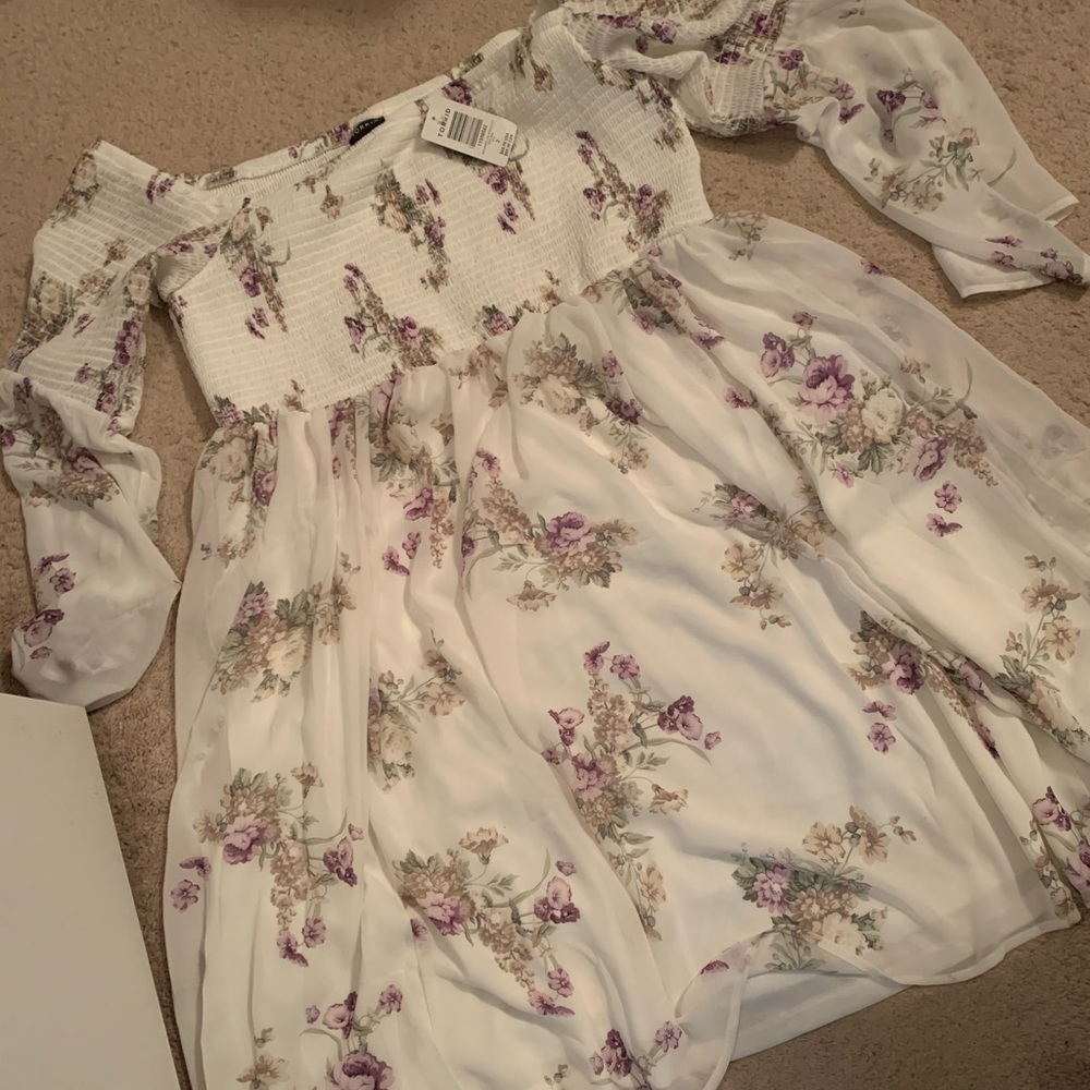 Beautiful sexy spring dress!! New with tags!